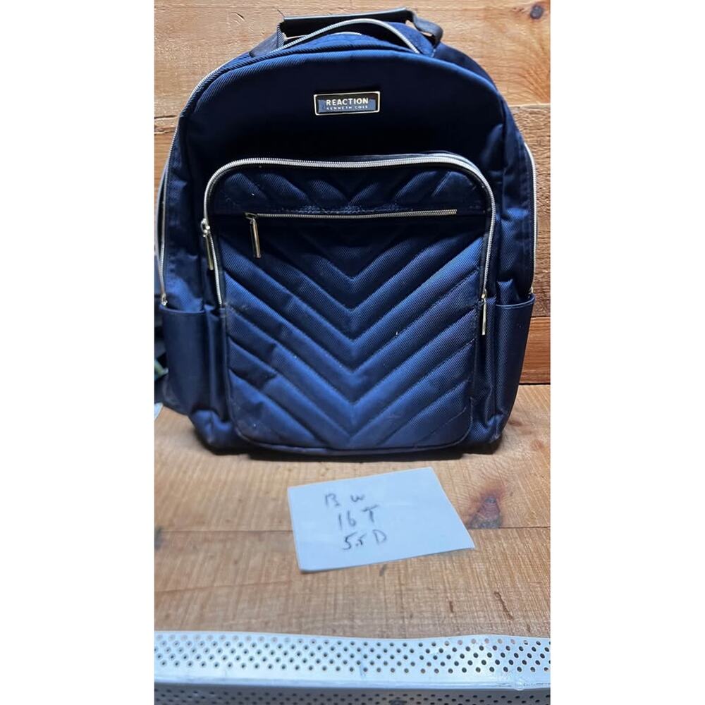 Reaction Kenneth Cole Backpack - Picture 9 of 10